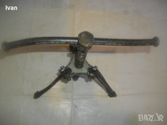 Българска Голяма Трираменна скоба за вадене на лагери и спирачни барабани старото качество Соц НРБ, снимка 4 - Други инструменти - 54010577