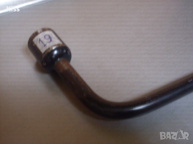 Ключове за джанти и за крик., снимка 8 - Ключове - 54015108