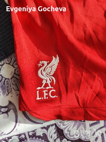 Liverpool официални къси футболни панталони 148-152см, снимка 3 - Футбол - 54238467