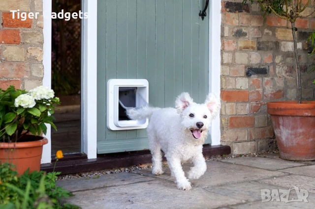 Sure Petcare SureFlap SUR101 – микрочип вратичка за котки и малки кучета с Curfew режим (бяла), снимка 4 - За кучета - 54520330