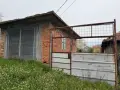 Продавам имот със сграда,гараж и парцел в с.Червена вода област Русе, снимка 1