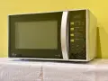 Микровълнова фурна LG, 800W, 23 литра, снимка 1