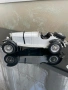 Mercedes benz SSKL 1931 1/18 Burago Ретро модел, снимка 2